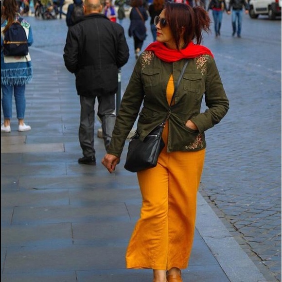 Meet your Posher, Fifi - Picture 5 of 7